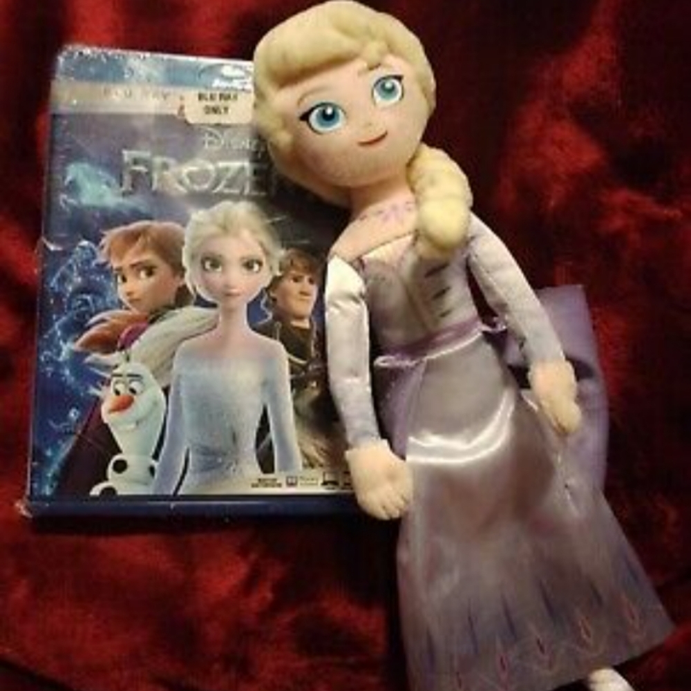 Frozen Elsa Doll with Blu Ray Movie Frozen 2 II Disney - NEW SEALED MOVIE bluray